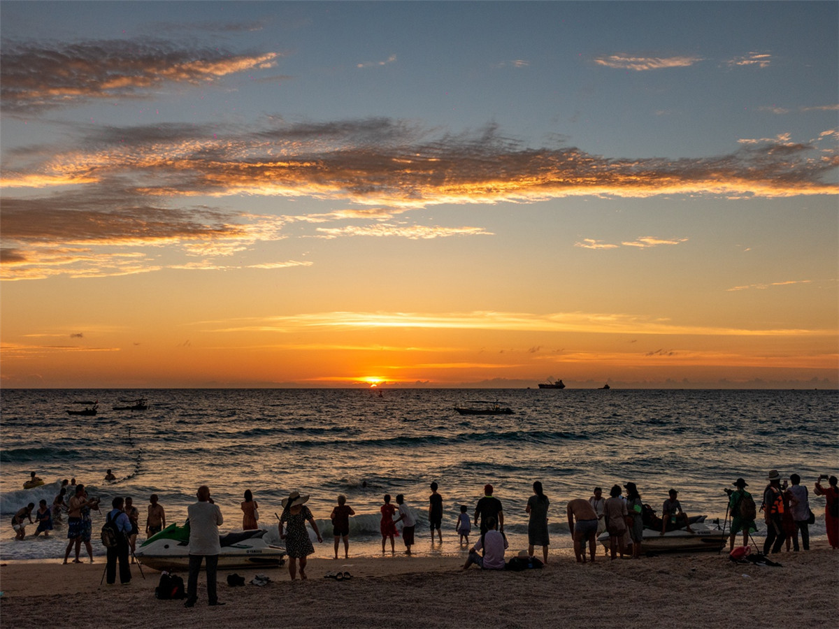 广西北海涠洲岛的火山岛介绍,涠洲岛是中国最年轻的火山岛吗