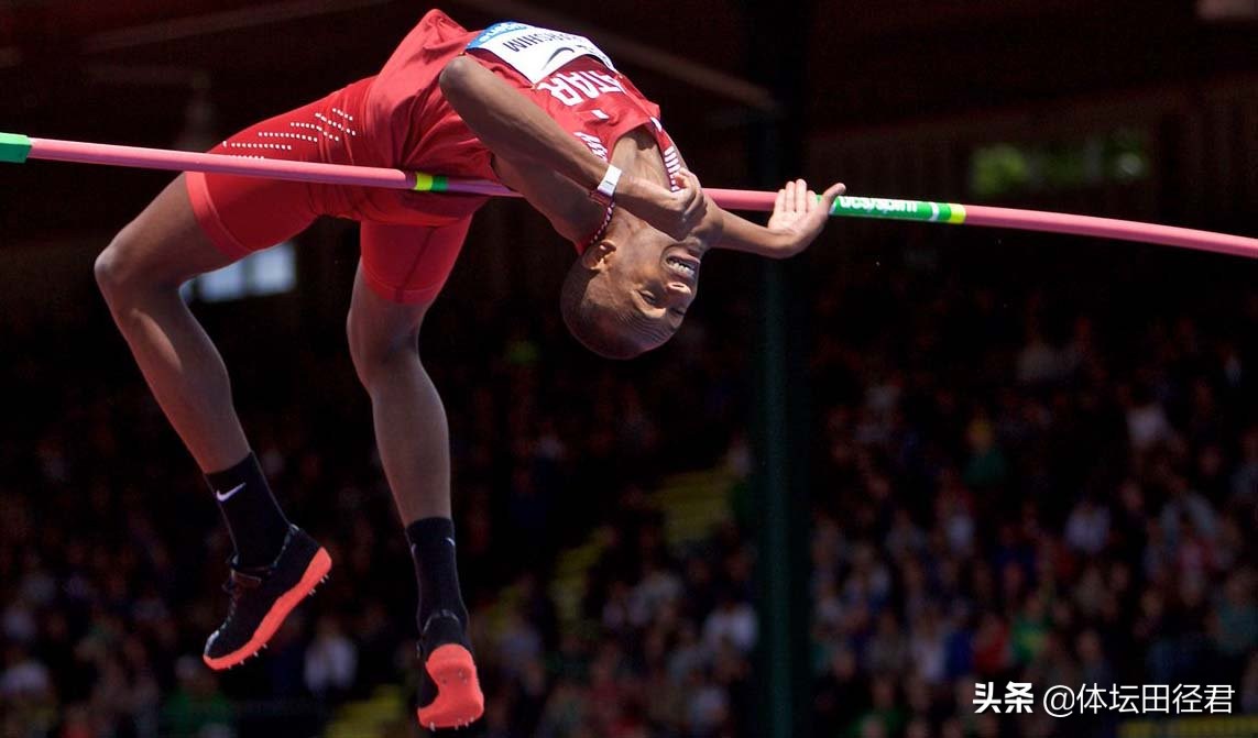 他又一次刷新了全国的跳高纪录,打碎世界跳高纪录的中国第一人