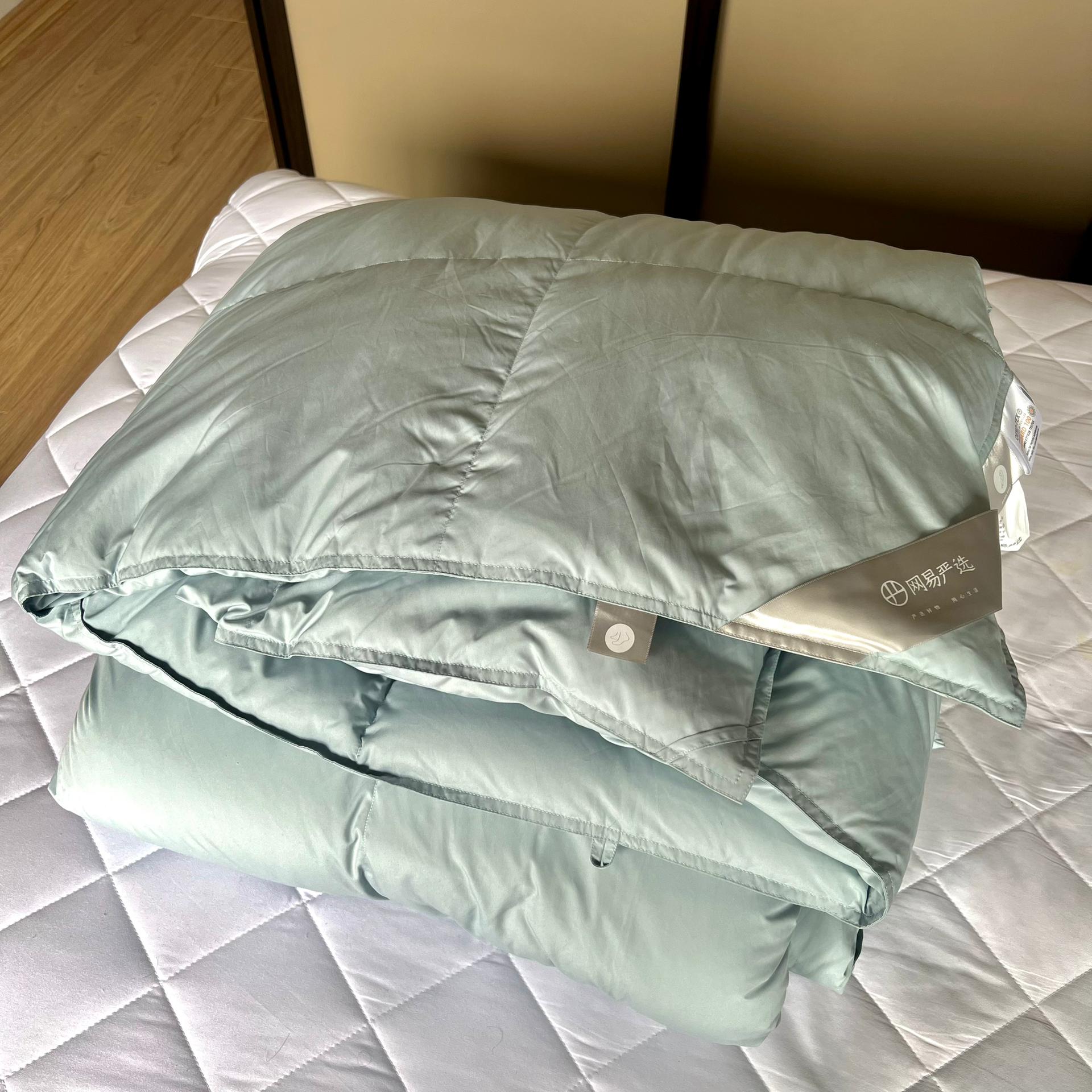 冬天需要一床温暖的被子,冬天需要鹅绒被