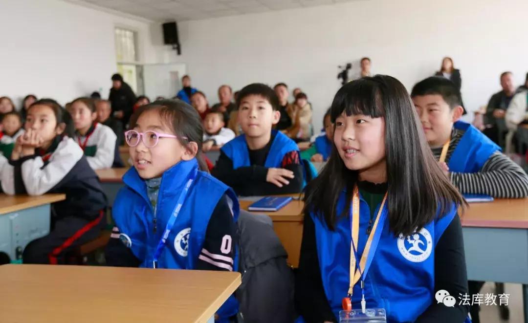 “智慧帮扶、护苗助学”新华小记者走进法库活动在冯贝堡小学举行
