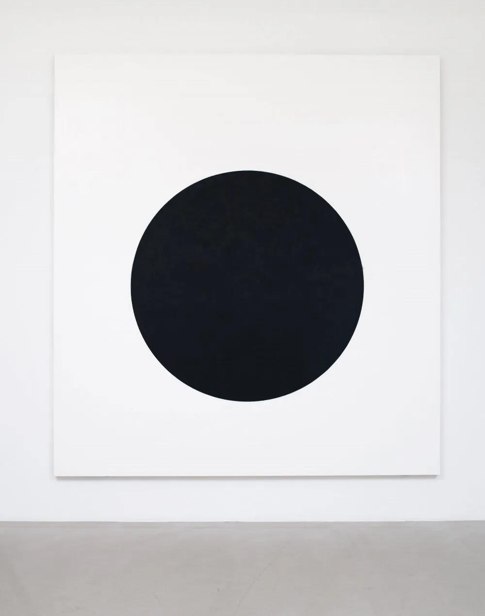 安·埃德霍姆​：保持在抽象和叙事之间的矛盾状态