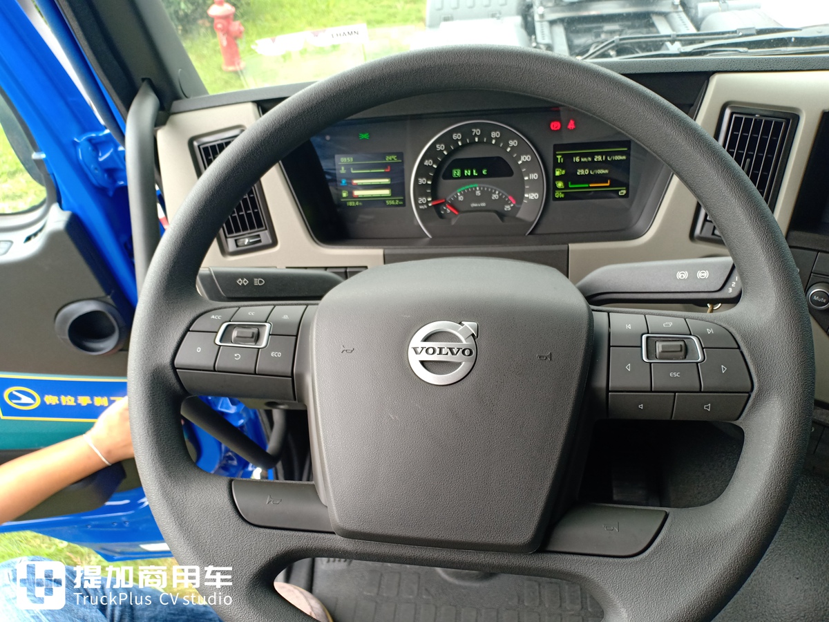 德邦沃尔沃,德邦物流下线沃尔沃运输车