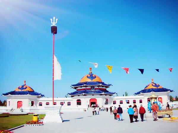 蒙古族的传统节日及传统风俗,蒙古族节日及风俗习惯简短