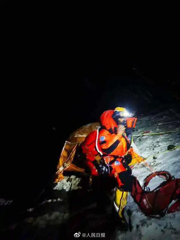 珠穆朗玛峰高度就是海拔嘛,珠穆朗玛峰视频