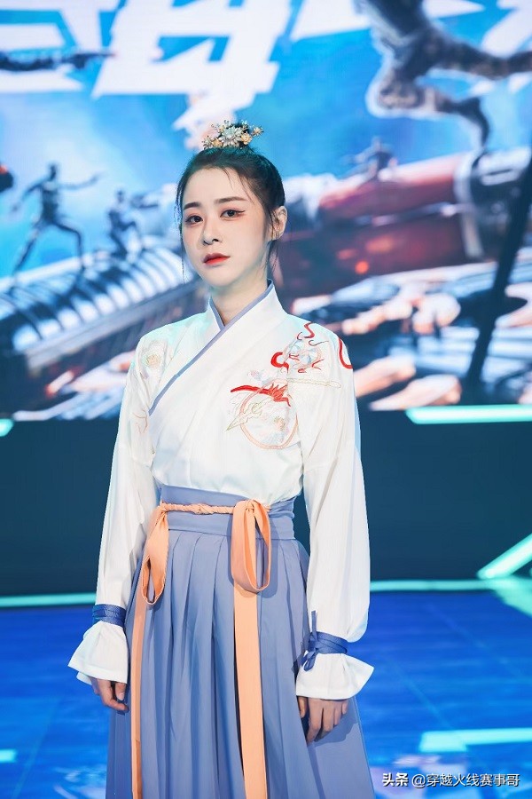 「赛事BB姬」小长假解说宝宝们放“粽”嗨赛场频现让一追二