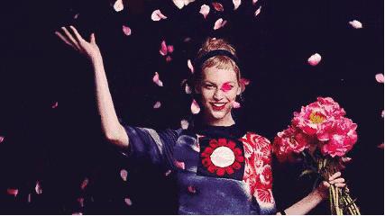 时装编辑过年也在暗自较劲，赢的人全靠一只包？