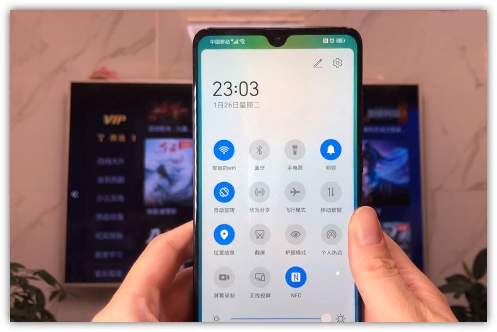 vivo手机投屏到电视最简单的方法,手机投屏到电视上怎么操作全屏
