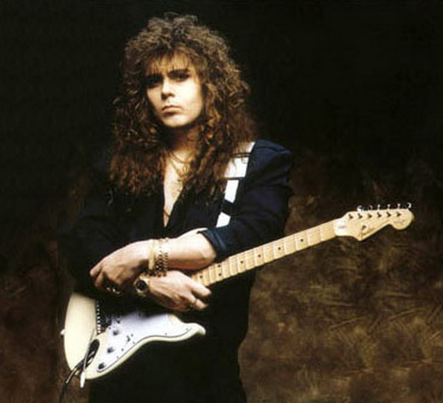 YoungGuitar杂志对VAI和YNGWIE的专访