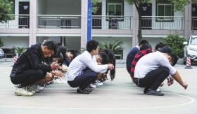 湖南长沙开福区警方打击传销,警方捣毁传销窝点抓捕犯罪嫌疑人