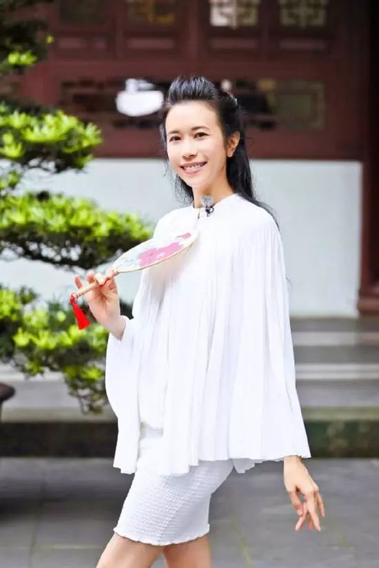 女明星扮丑真实视频,巩俐张曼玉宁静蒋雯丽