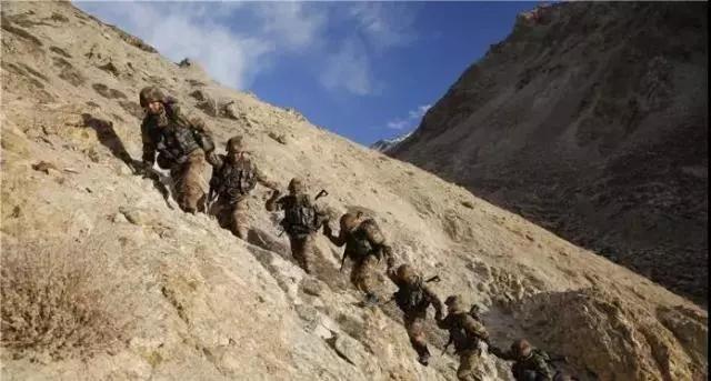 100张中国海防巡逻图,看哭了盘点中国军人的戳泪瞬间