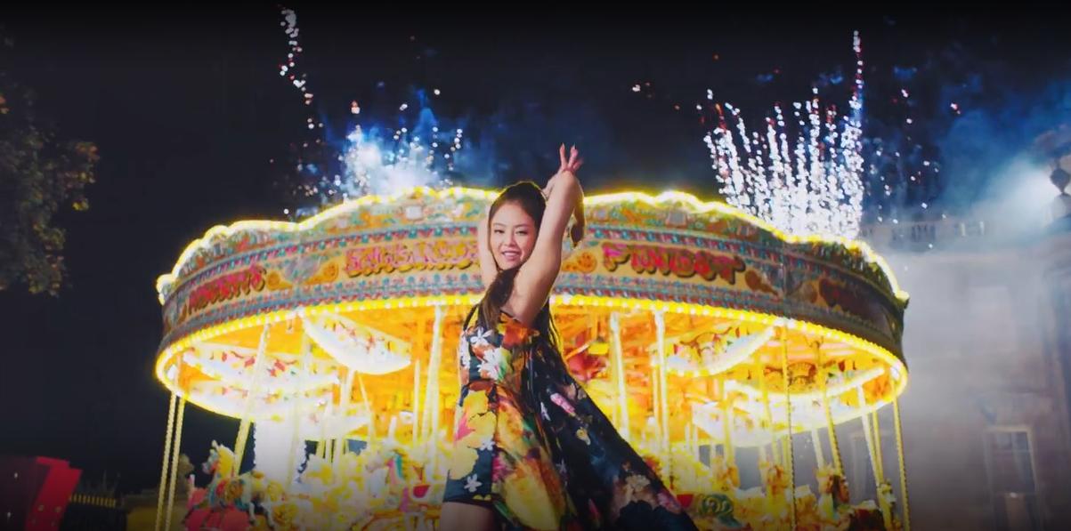 珍妮jennie美国综艺服装,珍妮jenniesolomv图片