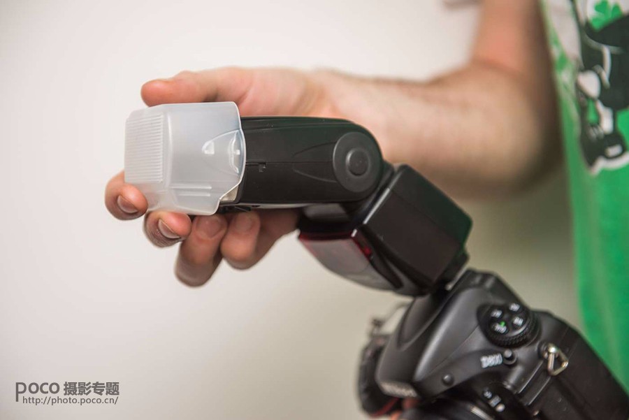 摄影师必备的便宜闪光灯,摄影师该不该有自己的一套闪光灯