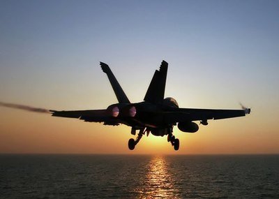 f18大黄蜂战斗机,f-a18e超级大黄蜂战斗机