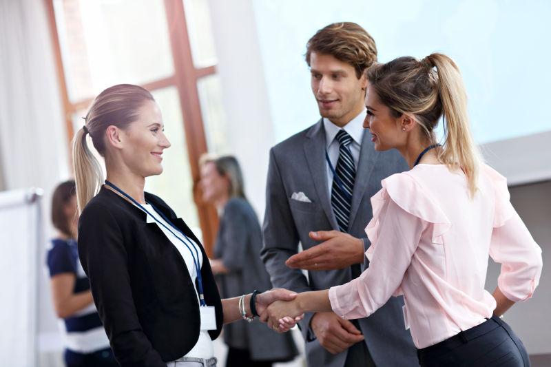 家装销售电话开场白话术,做销售怎么和客户开场白