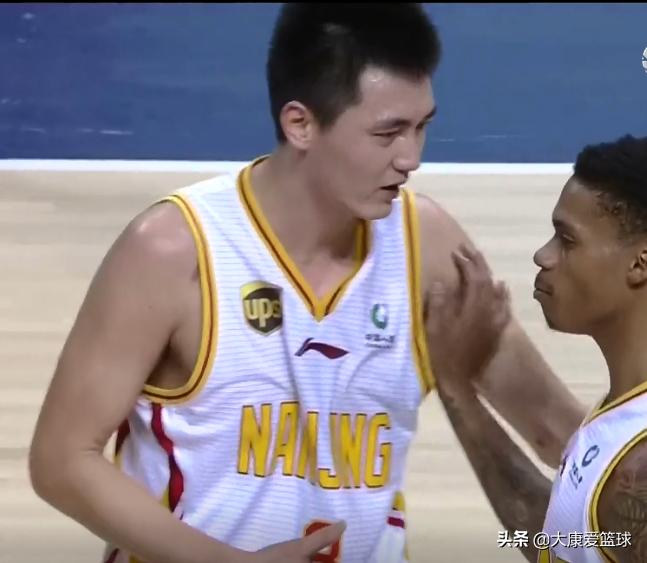 郭艾伦同曦球员,辽宁对同曦郭艾伦