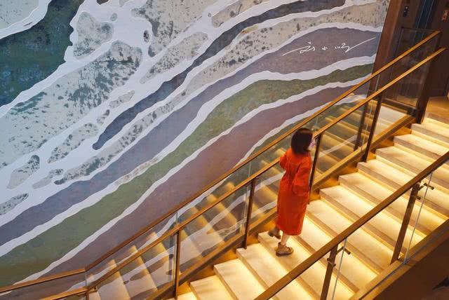 重庆的这家酒店有着无敌的景观,重庆旅游最特点的酒店