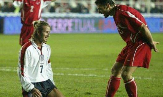 足坛十大恶意报复名场面,足坛10大惨案