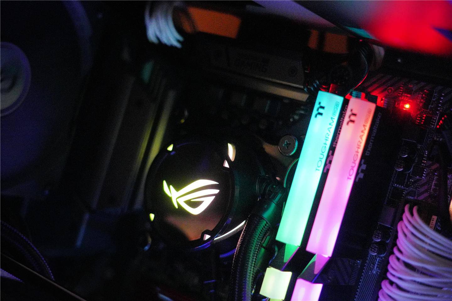 信仰值得追求，玩光就要随心所欲--ROGSTRIXLC120水冷分享