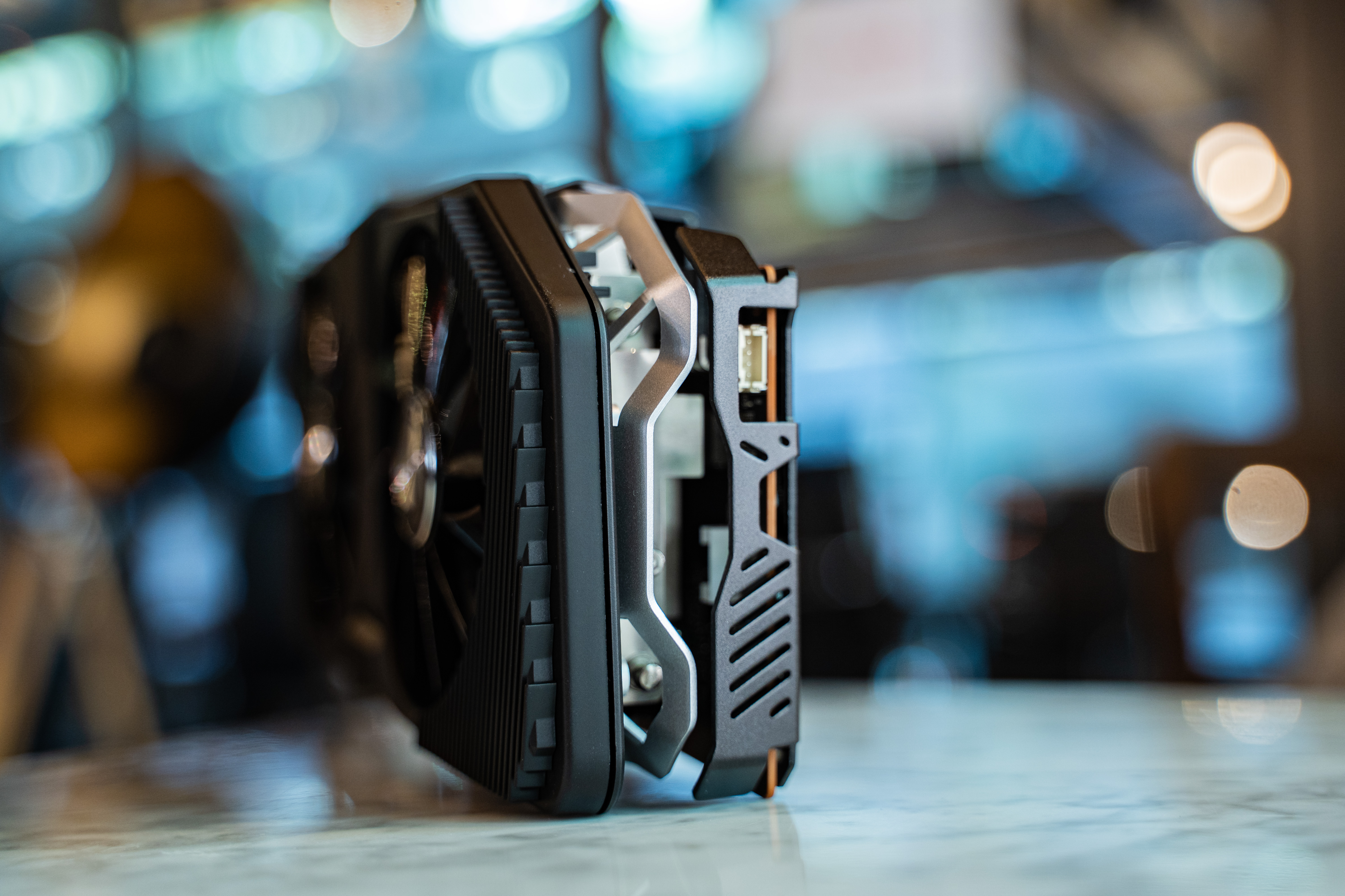 讯景rx5700战狼版相当于什么显卡,讯景rx580黑狼版相当于什么显卡