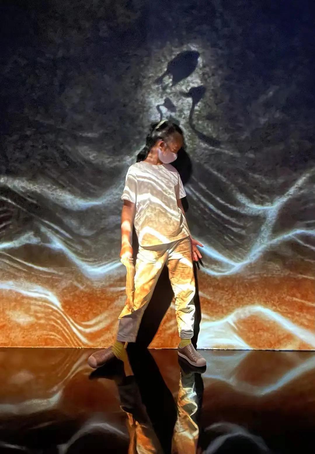 这对父母怎么想到的？把孩子十岁生日变成了学习的动力