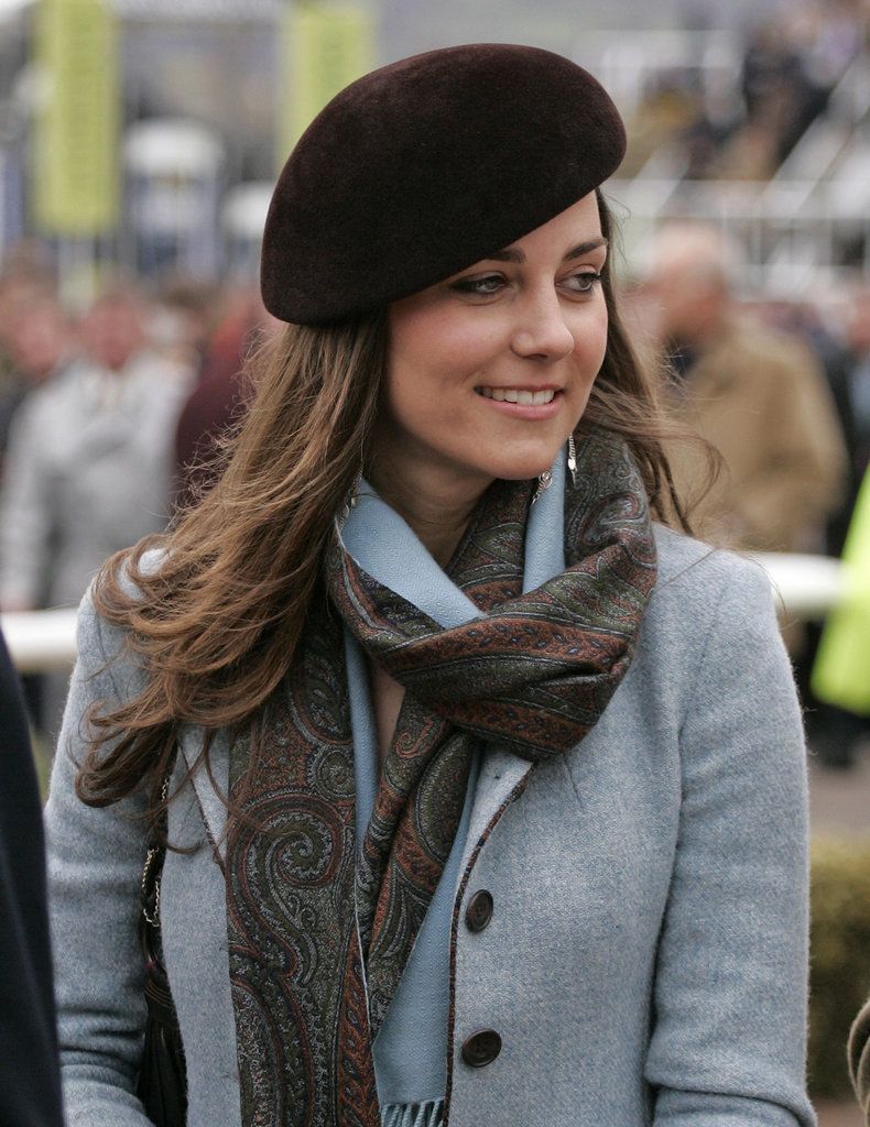 凯特王妃戴戴安娜王妃头饰,凯特王妃戴的是什么头饰