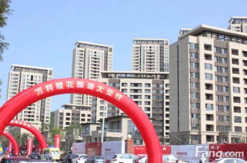 大连万科楼盘系列排名,大连万科翡翠春晓和万科公园都会