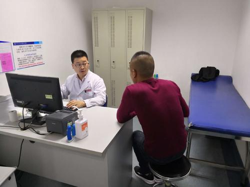 “给女同伴下药”男子“存疑不捕”，只因没搞清“伟哥”作用