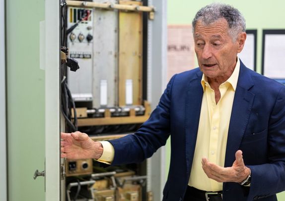 资讯|互联网年满50，发明它的那个人却“后悔”了