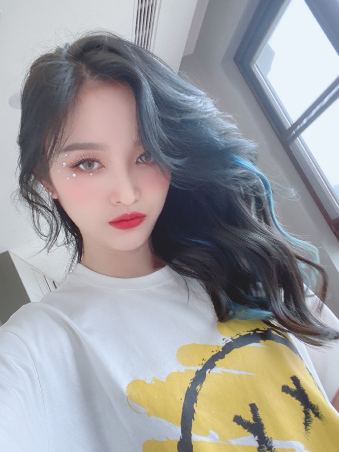 吴宣仪出道回忆,吴宣仪与杨超越哪个资源好