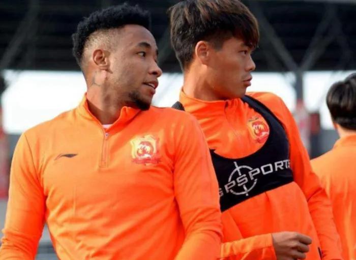 国足输球谁来负责,国足输球后笑着离场