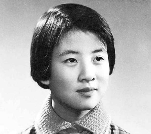 反潮流小英雄黄帅简历,当年的反潮流英雄黄帅近况