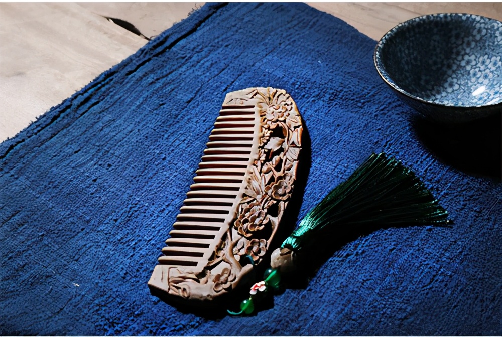 长头发打结很毛躁留什么发型好看,孩子长头发每天早晨打结怎么解决