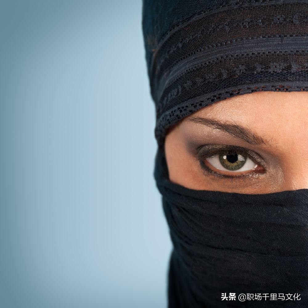 暗示疗法管理情绪,压制情绪与控制情绪