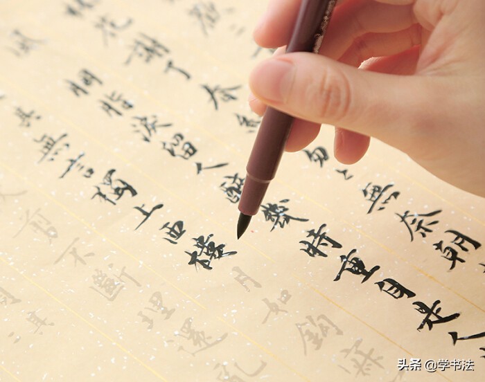书法入门后怎么进步快,书法怎样扎实入门