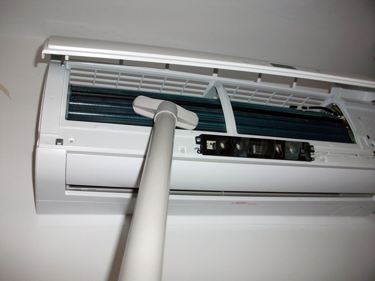 夏季空调清洗的正确方法,夏季空调师傅清洗的正确方法