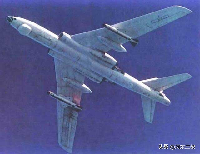 轰6型轰炸机携带空射弹道导弹,轰6轰炸机到底有多强