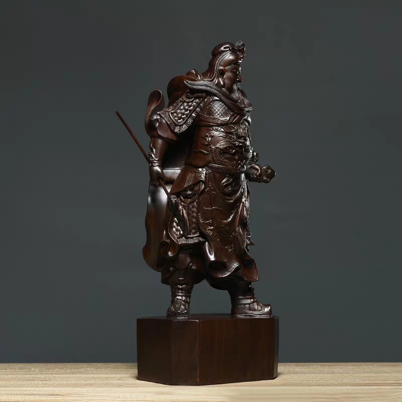 木雕师麾下的武圣《关羽》睁眼可吓退百万大军