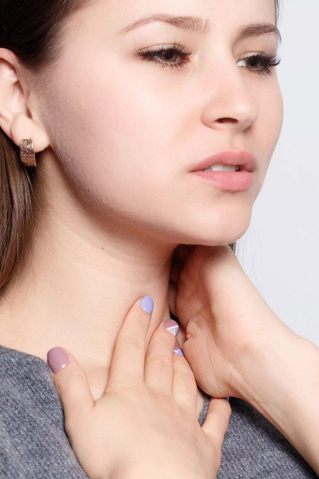 脾胃虚寒又有咽炎吃什么中药治疗,慢性咽炎病根在脾胃