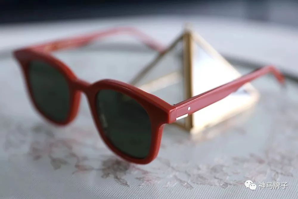 肯豆、权志龙等明星潮人带货，GentleMonster墨镜为啥那么火？