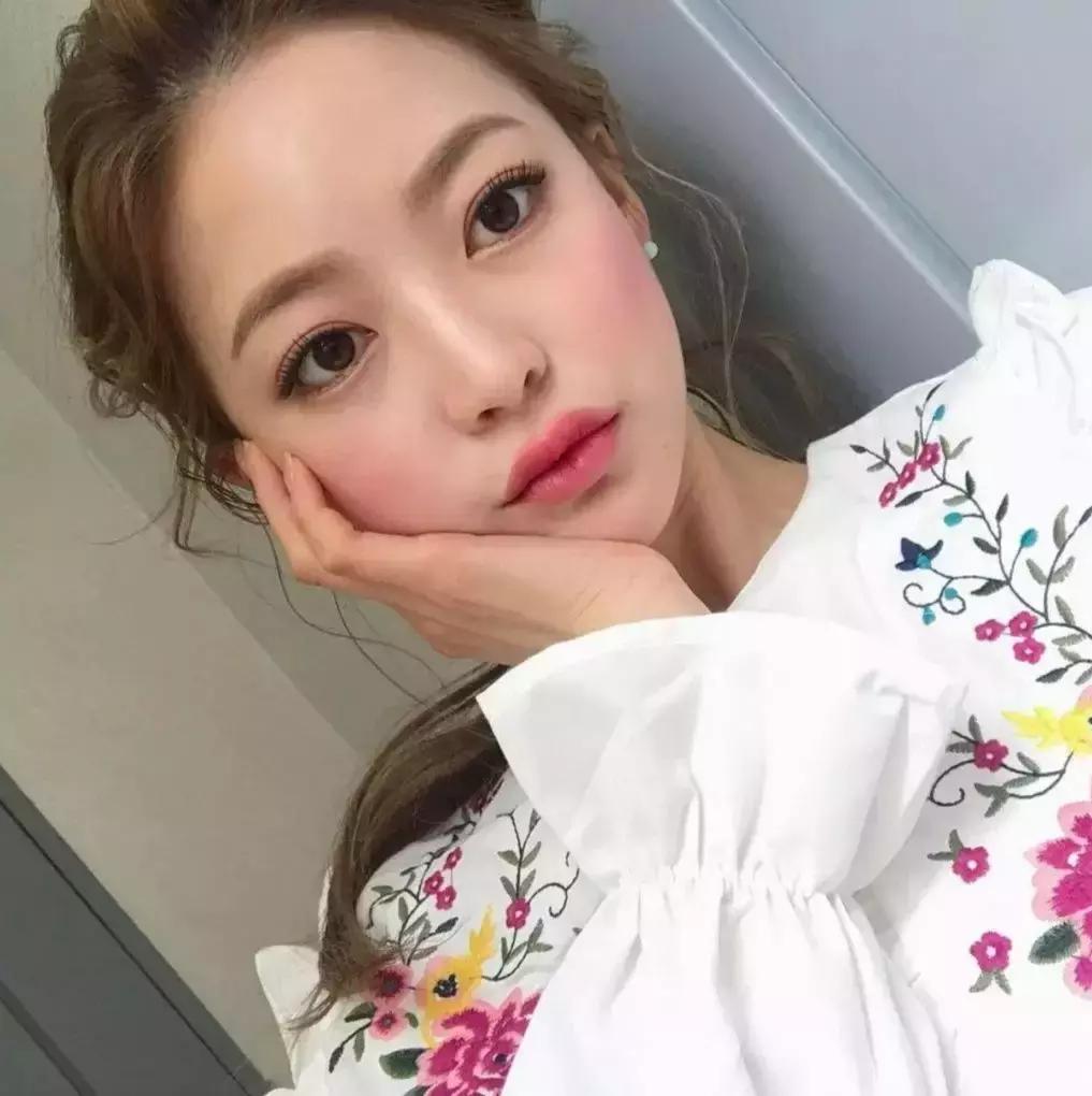 肉脸圆脸变小脸最有效的方法,大饼脸如何变小圆脸