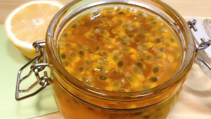 柠檬和蜂蜜一起做有什么功效,柠檬和蜂蜜可以做什么水喝