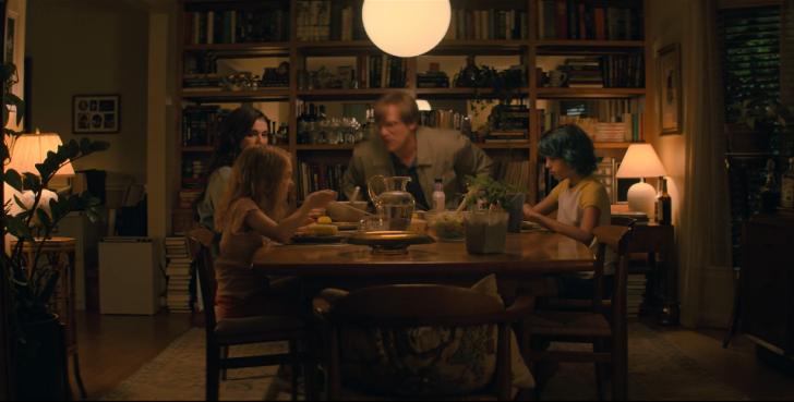 收手吧！别再只贩卖她的性感了