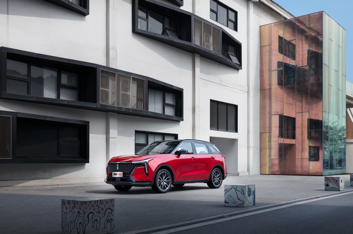 9.89-12.69万元，携手李宁羽毛球，奔腾T55正式跨界上市