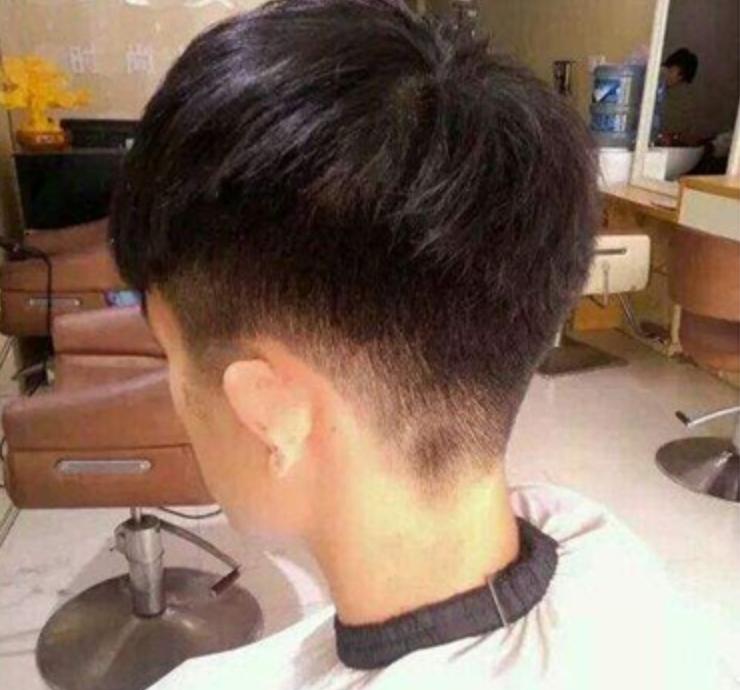 长碎盖头怎么留,碎盖头两边不想剪太短应该怎么留