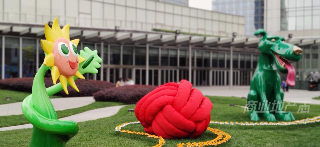 体验实录：中国首个AR户外展@成都IFS