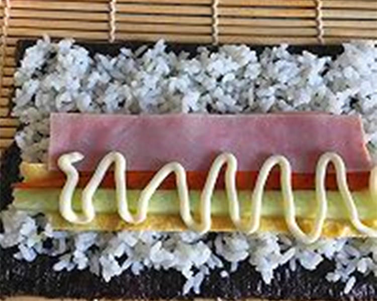 自制彩虹紫菜卷适合冬天,diy紫菜素卷制作步骤