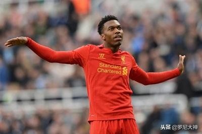 绿茵场上的庆祝动作,绿茵场上庆祝动作