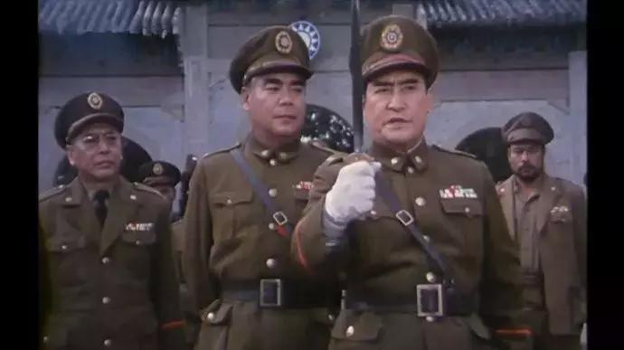 什么军衔才能配中正剑,中正剑适合什么人戴