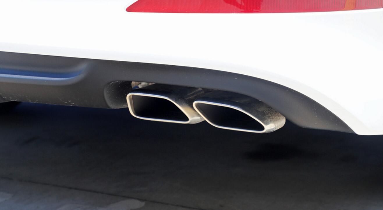 吉利帝豪与丰田卡罗拉动力哪个强,吉利帝豪和卡罗拉哪个值得入手